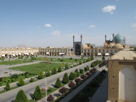 Imam_square_in_Isfahan